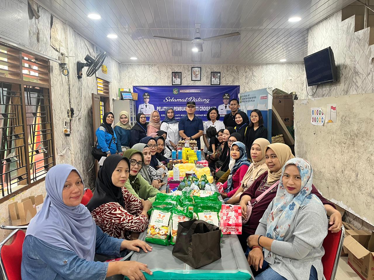 Kegiatan Pemberdayaan Masyarakat TA 2025 - Pelatihan Pembuatan Roti Croissant